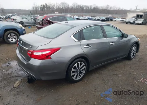 2017 Nissan Altima 2.5 Sv z USA, uszkodzony, nr VIN 1N4AL3AP5HC285187
